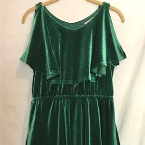 GB Girls XMAS forest green 2tone soft velour dress Size XL, flowing,ruffle